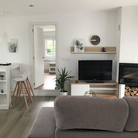 Casa Vanguardista En El Campo Cerca De Santiago Pontevedra Extérieur photo